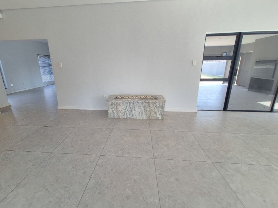 4 Bedroom Property for Sale in Heron Banks Golf Estate Free State